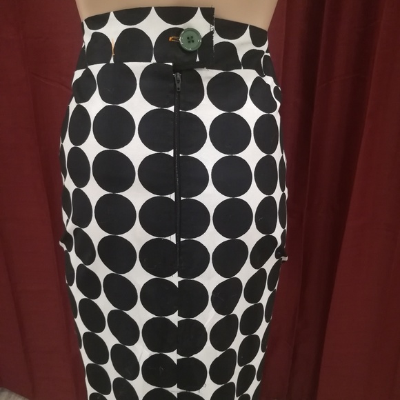 Extra long pencil skirt size 6 - Picture 6 of 8